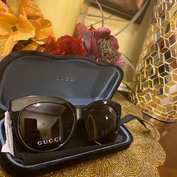 New🔥Gucci sunglasses with tag - Picture 7 of 15
